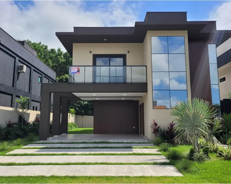 Casa 4 Dormitórios à Venda no Condomínio Arvoredo, Rio Vermelho — Rio Vermelho