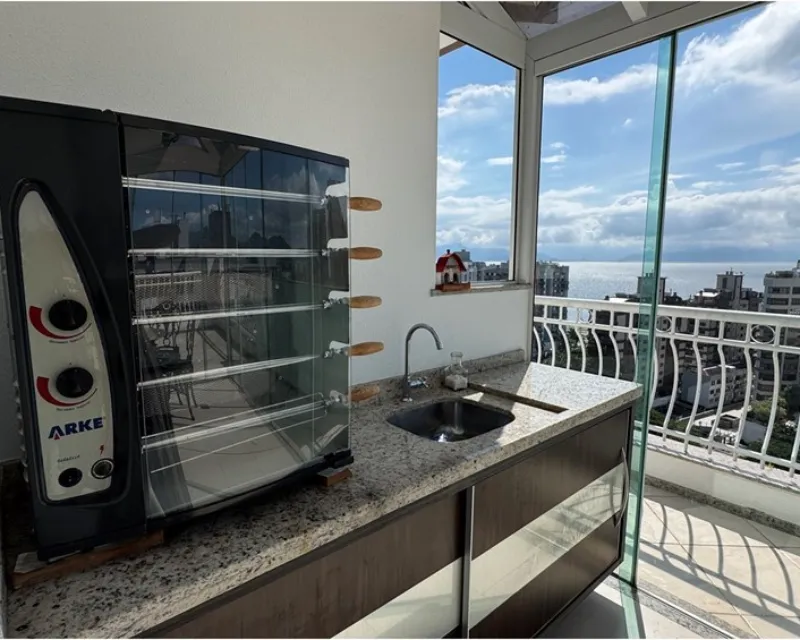 Cobertura 252 m² com Vista para o Mar — Agronômica, Florianópolis — Agronômica