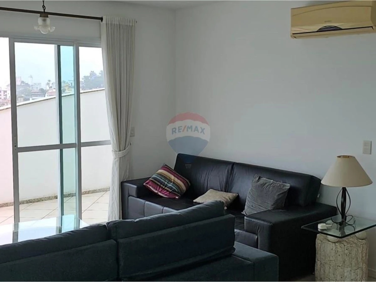 Cobertura 252 m² com Vista para o Mar — Agronômica, Florianópolis