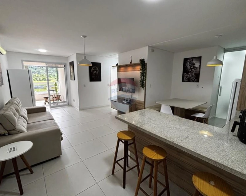 Apartamento 2 Quartos à Venda no Condomínio Cannes, Ingleses — Ingleses