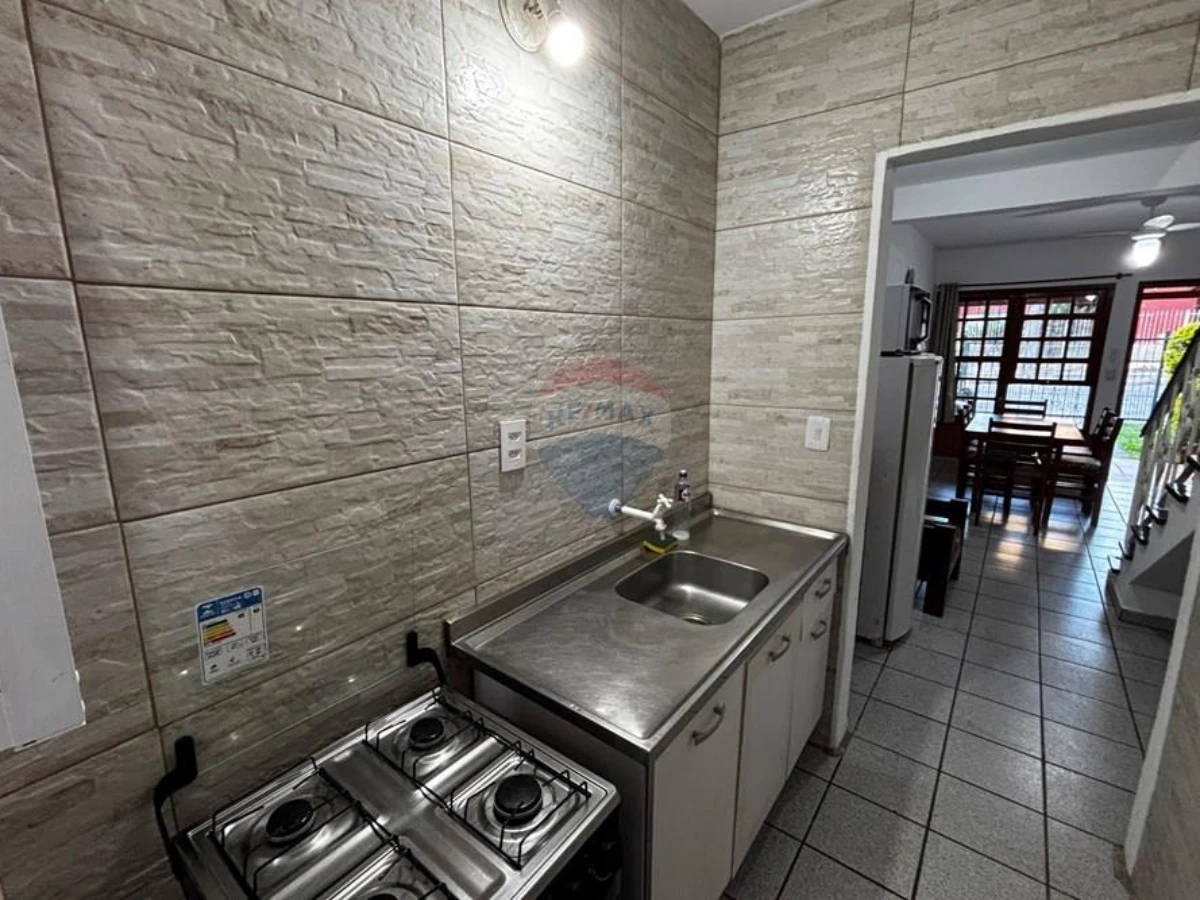 Casa Duplex 2 Quartos à Venda em Canasvieiras, Florianópolis