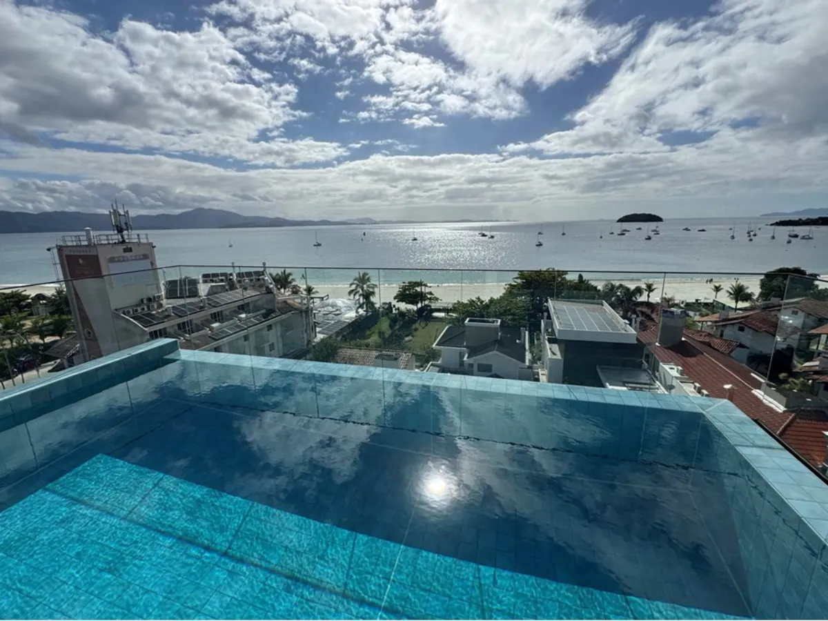 Apartamento Amoblado con Vista al Mar y Piscina en Rooftop – Jurerê Internacional, Florianópolis — Jurerê Internacional