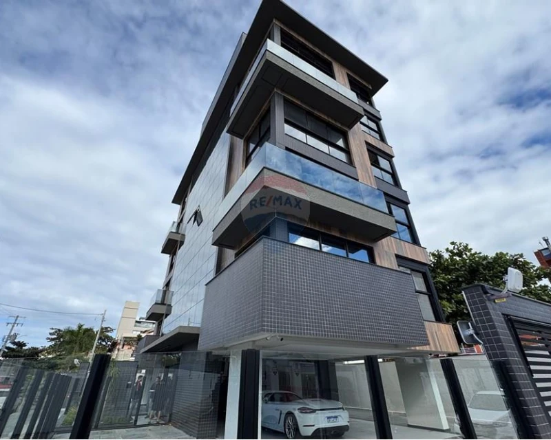 Furnished Apartment with Sea View and Rooftop Pool – Jurerê Internacional, Florianópolis — Jurerê Internacional