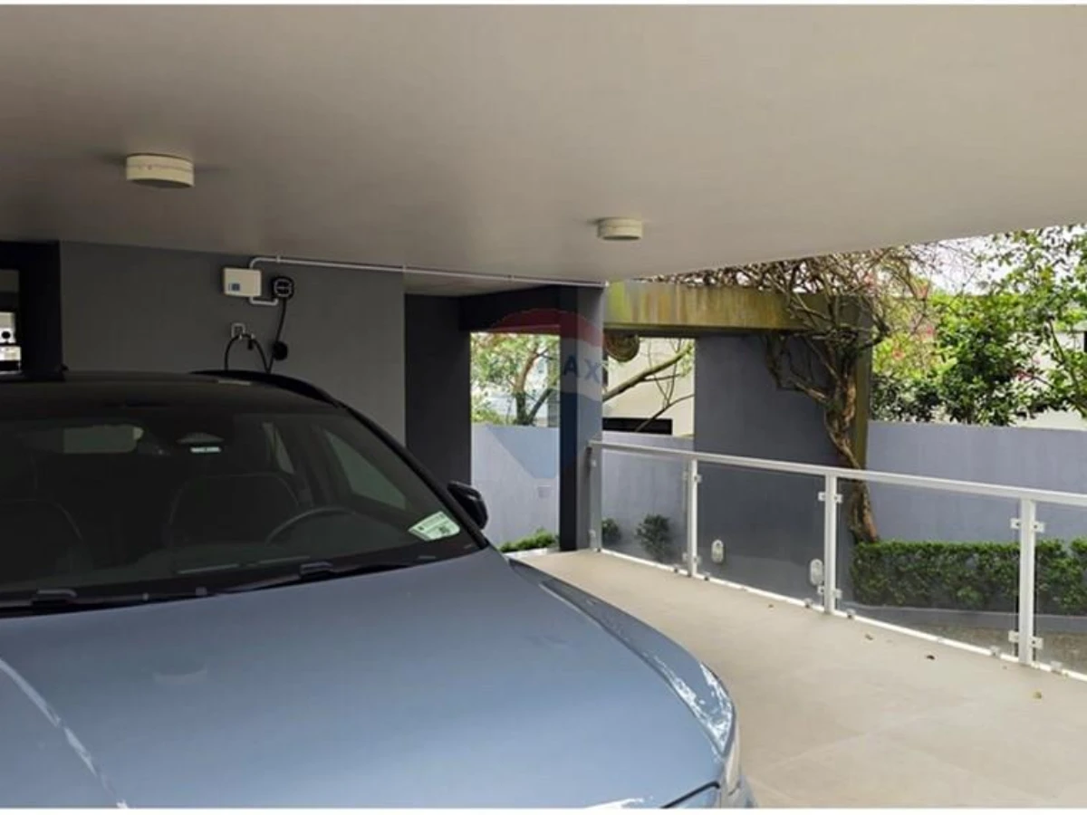 Casa com Vista Mar, 4 Dormitórios para Alugar – João Paulo, Florianópolis