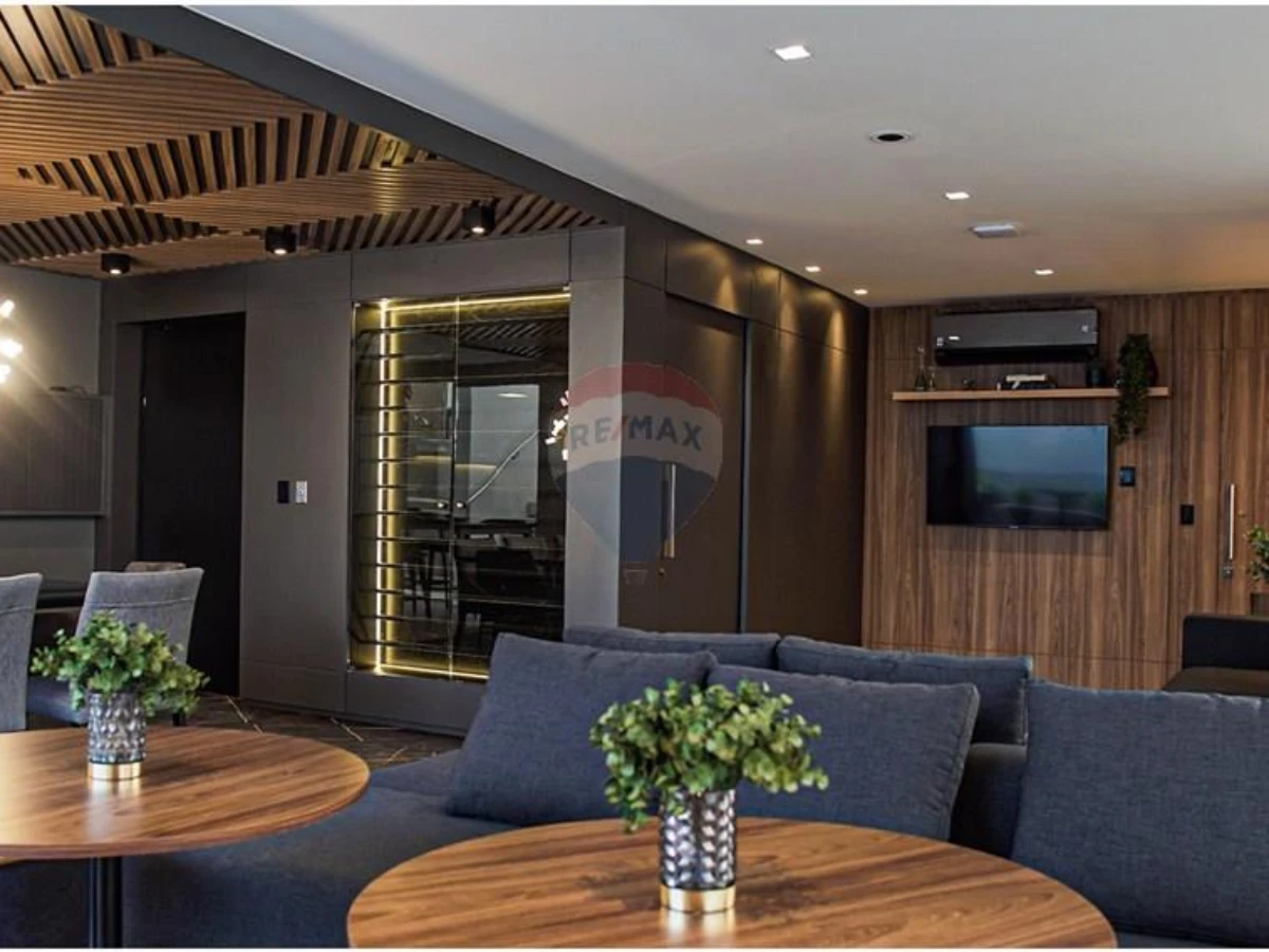 Apartamento 2 Suítes à Venda — Gaivotas Golden Residence, Ingleses