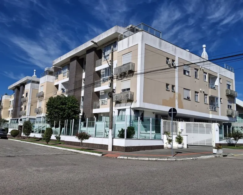 Apartamento 2 Suítes à Venda em Canasvieiras, Florianópolis — Canasvieiras