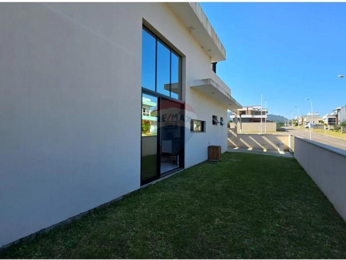 Casa de Condomínio para Alugar no Residencial Red Park – Rio Vermelho, Florianópolis