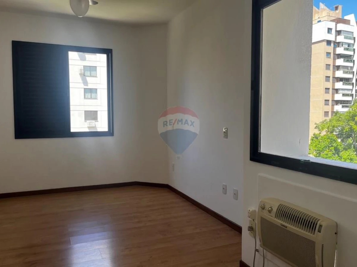 Apartamento de 3 dormitórios para alugar na Rua Bocaiúva, Centro, Florianópolis