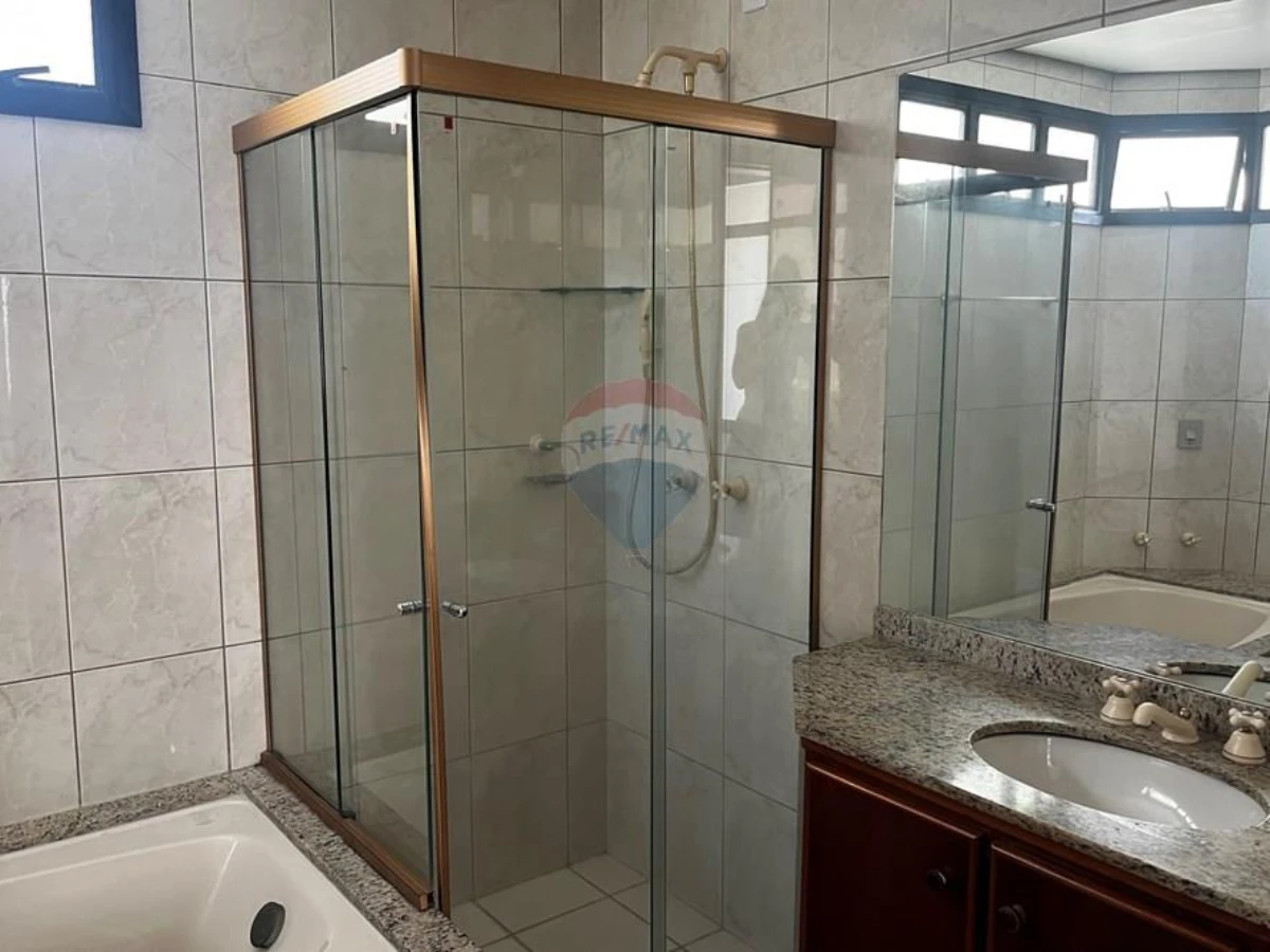Apartamento de 3 dormitórios para alugar na Rua Bocaiúva, Centro, Florianópolis