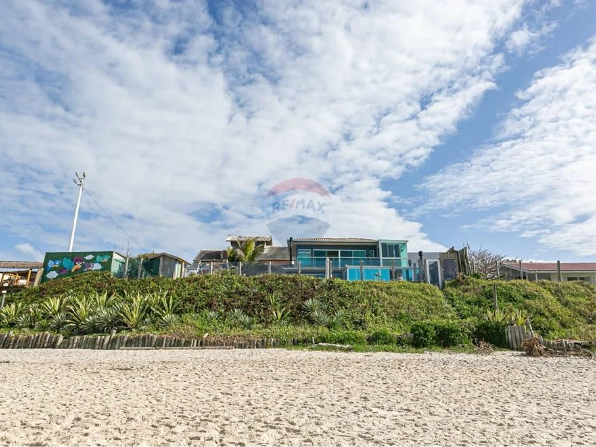 Casa 4 Quartos com Vista para o Mar à Venda no Campeche, Florianópolis
