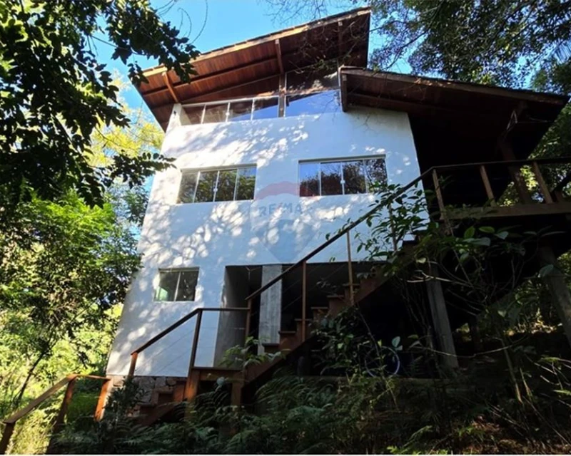 2-Bedroom House for Sale — Lagoa da Conceição, Florianópolis — Lagoa da Conceição