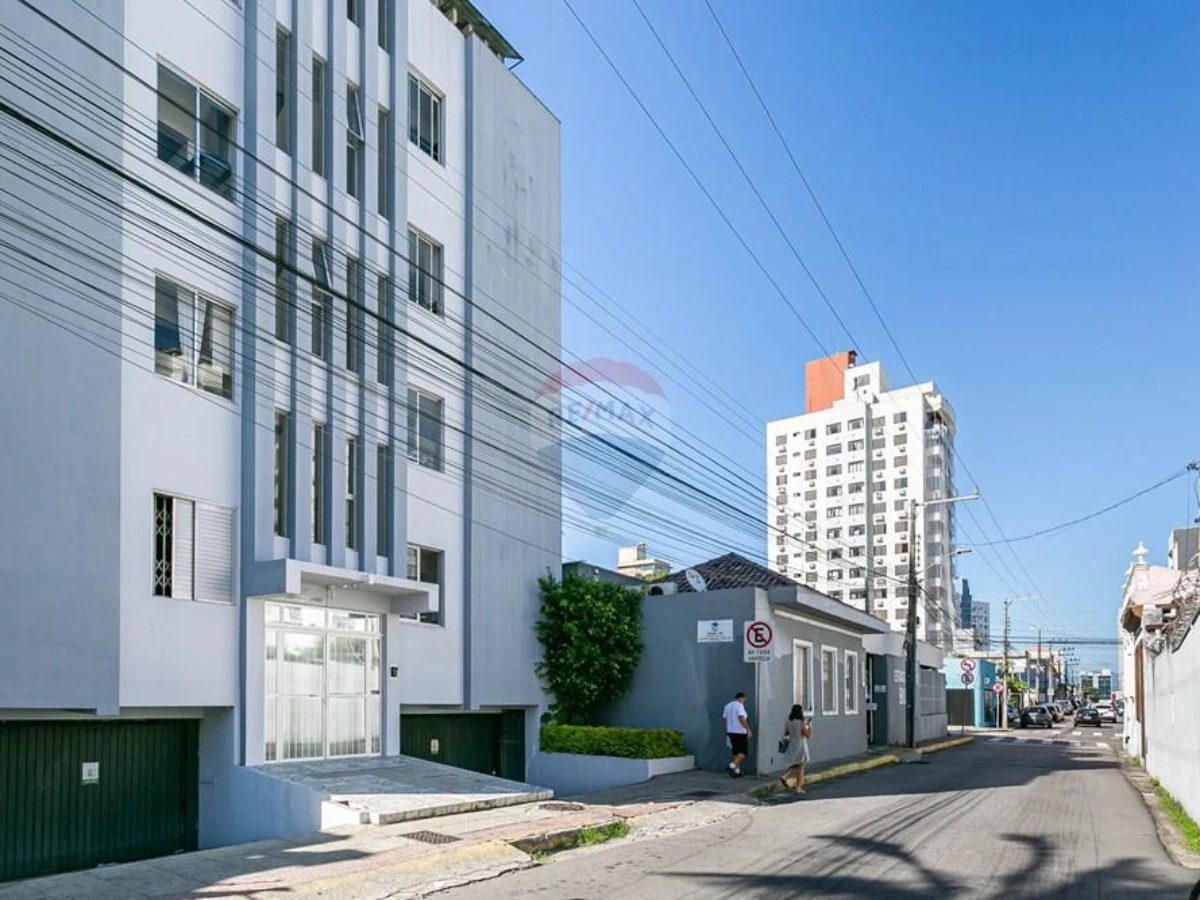 Apartamento 3 quartos à venda no Centro de Florianópolis — 75 m²