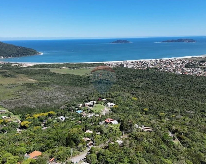 Container House for Sale — 1,414 m² Lot with Sea View, Pântano do Sul, Florianópolis — Ribeirão da Ilha
