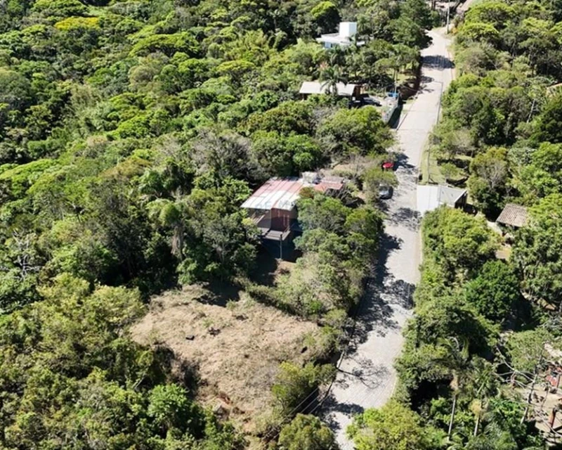 Container House for Sale — 1,414 m² Lot with Sea View, Pântano do Sul, Florianópolis — Ribeirão da Ilha