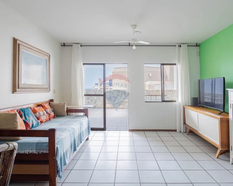 4-Bedroom Penthouse with Sea View for Sale in Ingleses, Florianópolis — Ingleses