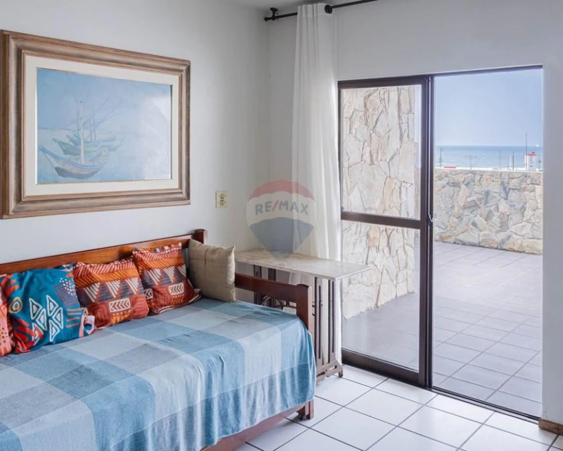 4-Bedroom Penthouse with Sea View for Sale in Ingleses, Florianópolis — Ingleses