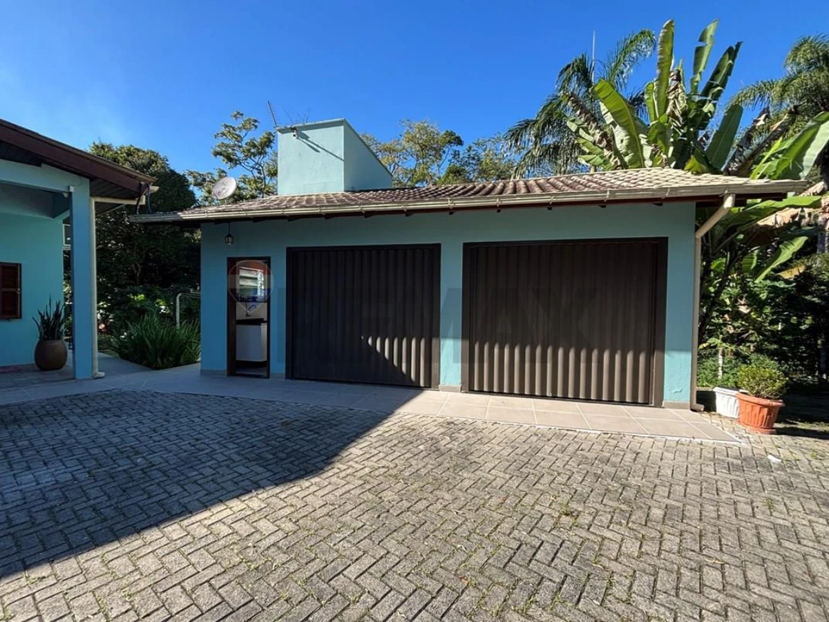 Chácara à Venda — Vargem Grande, Florianópolis, 12.268 m²