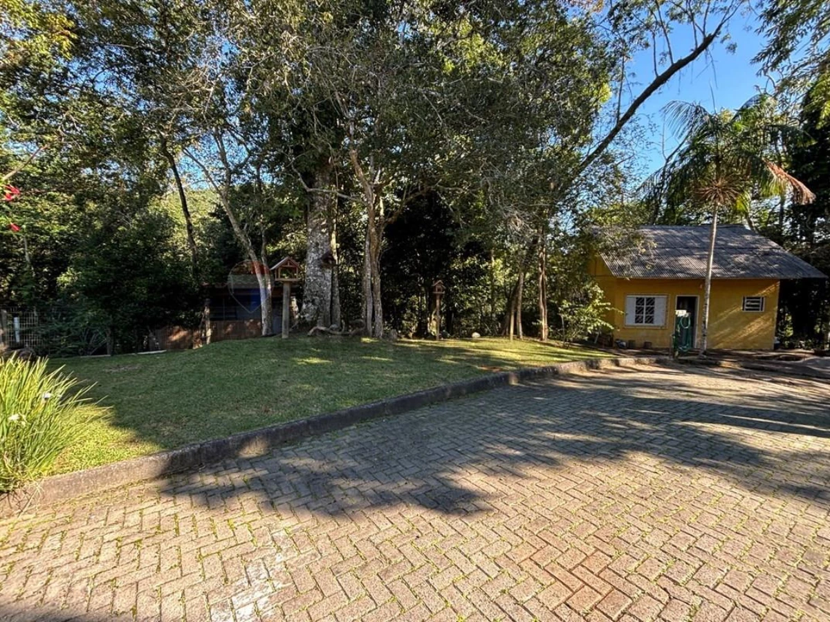 Chácara à Venda — Vargem Grande, Florianópolis, 12.268 m²