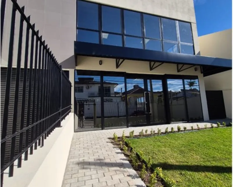 Prédio Comercial à Venda — Jardim Atlântico, Florianópolis SC — Jardim Atlântico