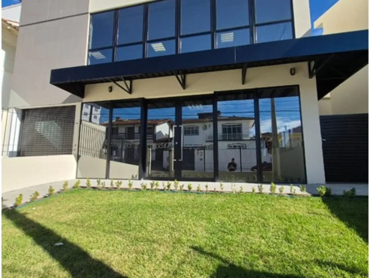 Commercial Building for Sale — Jardim Atlântico, Florianópolis — Jardim Atlântico
