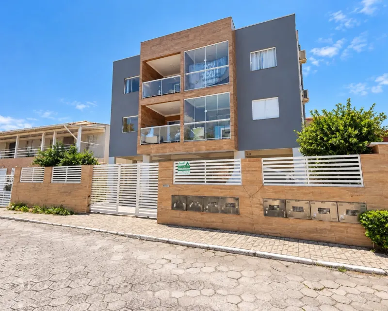 Apartamento 2 Quartos com Varanda Gourmet à Venda em Ingleses — Ingleses