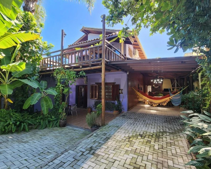 Casa 4 Suítes à Venda em Ingleses, Florianópolis — 282 m² — Ingleses