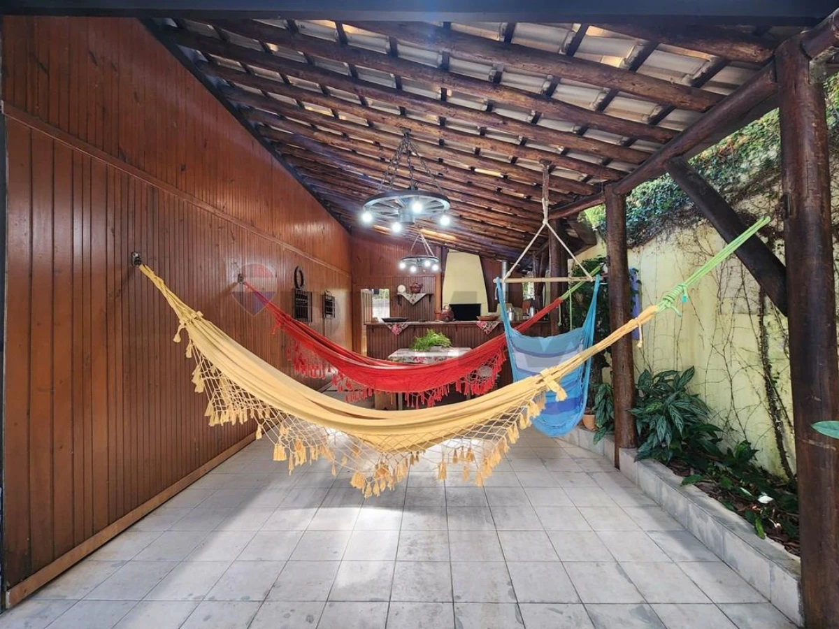 Casa 4 Suítes à Venda em Ingleses, Florianópolis — 282 m² — Ingleses