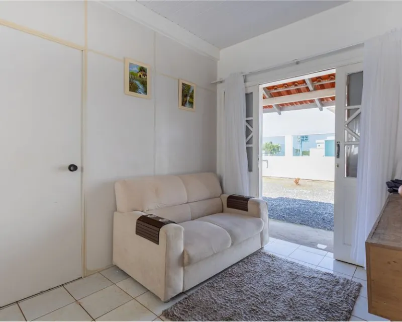 2-Bedroom House for Sale — Carianos, Florianópolis, SC — Carianos