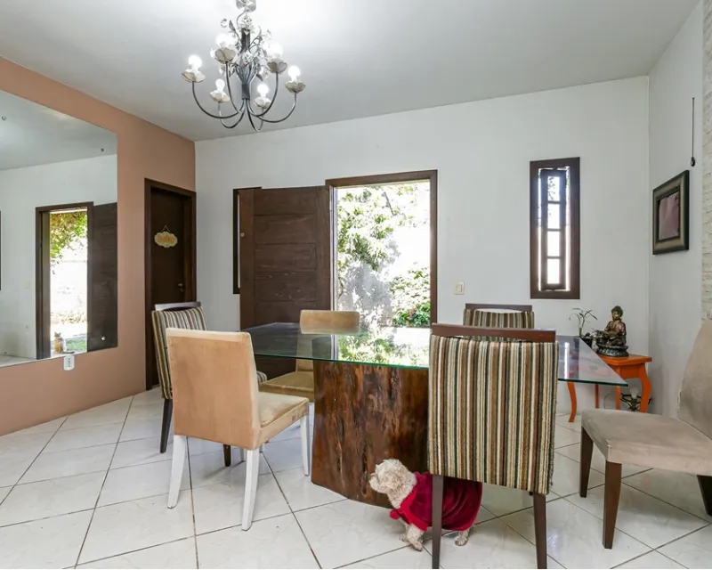 4-Bedroom House for Sale in Campeche, Florianópolis — 580 m² Lot — Campeche