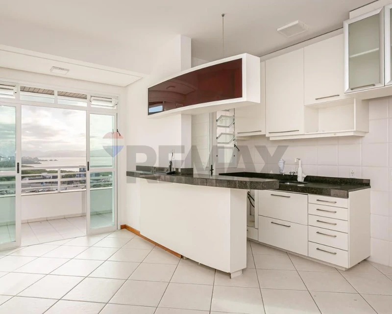 2-Bedroom Apartment with Sea View for Sale — Itacorubi, Florianópolis — Itacorubi