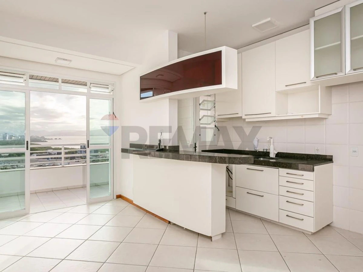 Apartamento 2 Quartos com Vista para o Mar à Venda — Itacorubi, Florianópolis