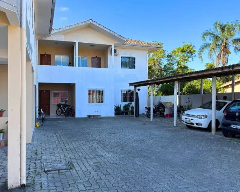Apartamento 2 Dormitorios en Planta Baja en Venta, Ingleses, Florianópolis — Ingleses