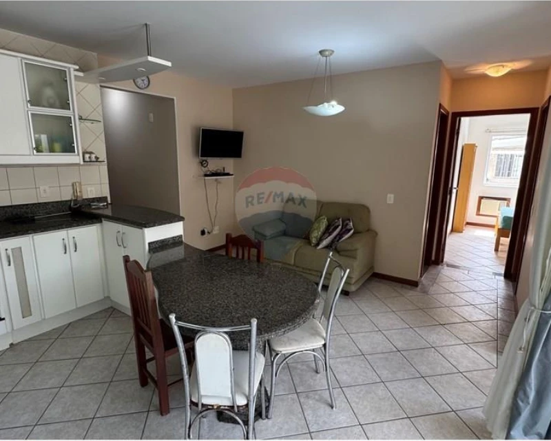 2-Bedroom Apartment for Sale in Canasvieiras, Florianópolis — 77 m² — Canasvieiras