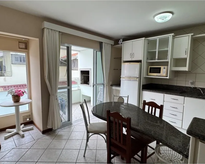2-Bedroom Apartment for Sale in Canasvieiras, Florianópolis — 77 m² — Canasvieiras