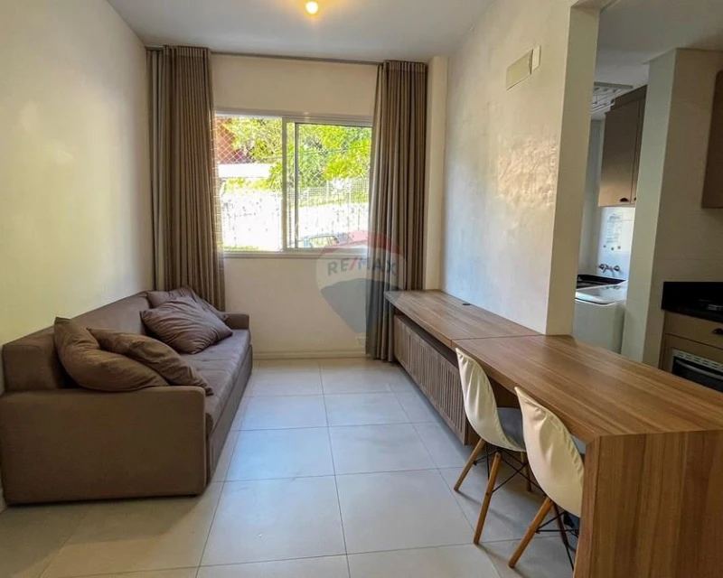 Apartamento 1 Dormitorio en Venta en Centro, Florianópolis — Centro