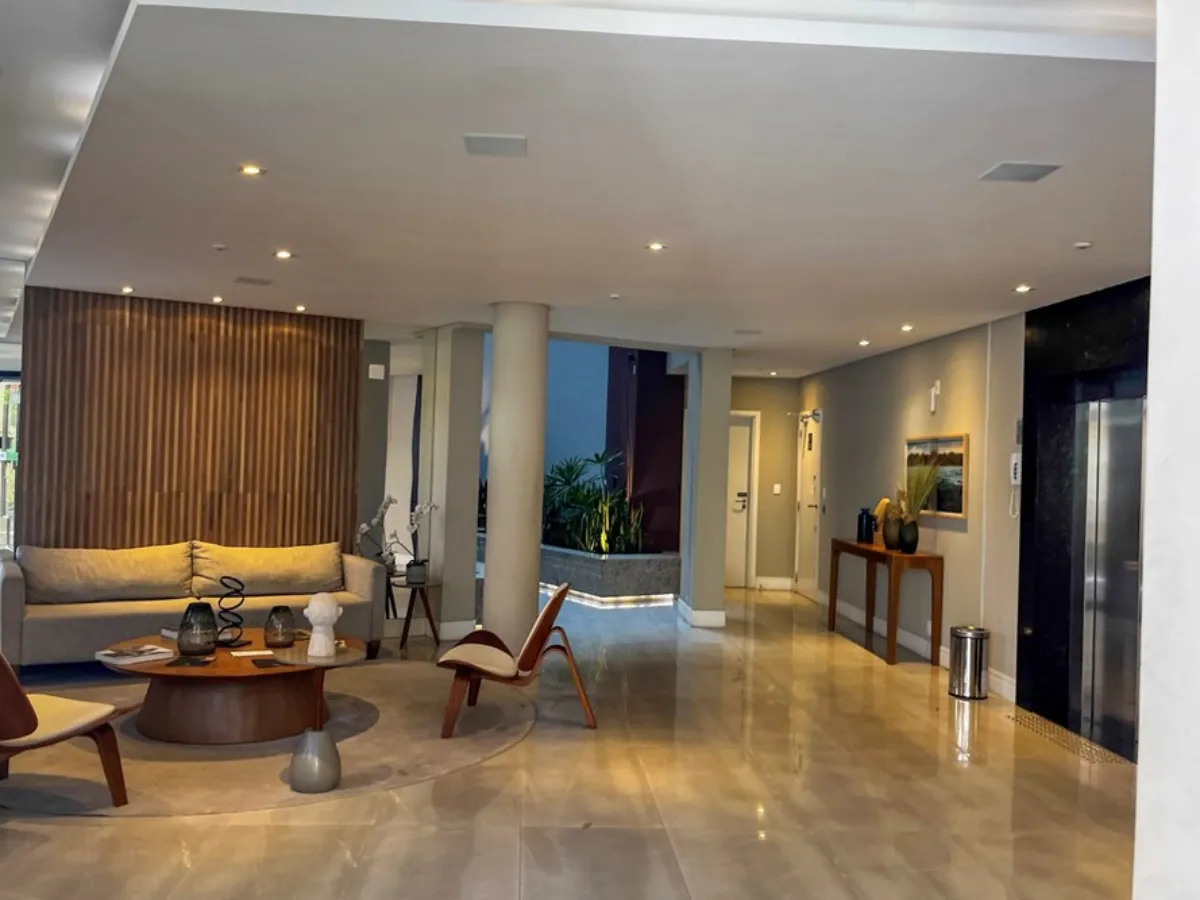 Apartamento 1 Dormitorio en Venta en Centro, Florianópolis — Centro