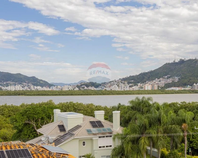 3-Bedroom House with Bay View — João Paulo, Florianópolis — João Paulo
