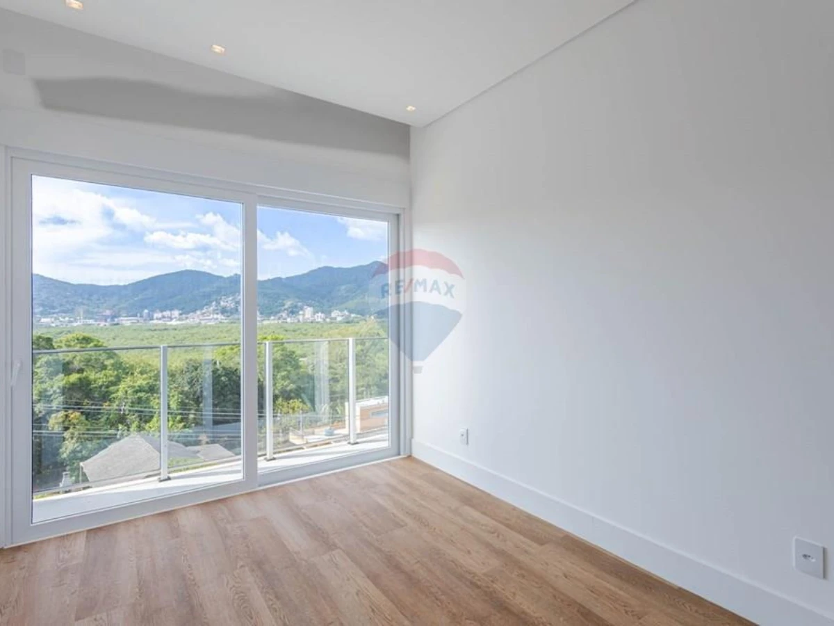 Apartamento 3 Suítes Vista Mar — João Paulo, Florianópolis