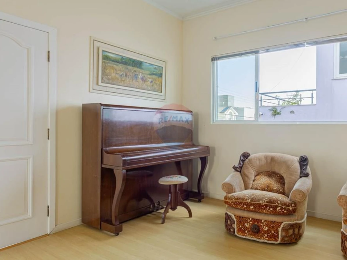 Casa de Condomínio 5 Dormitórios à Venda no João Paulo, Florianópolis