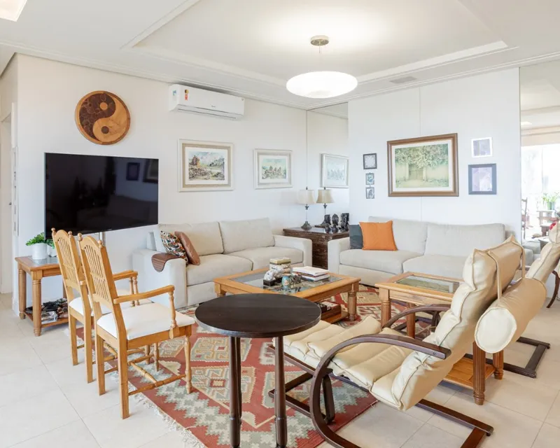 Casa Frente Mar em Cacupé, Florianópolis — 5 Suítes, 505 m² — Cacupé