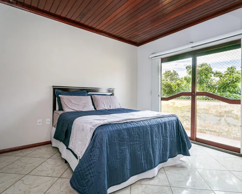 Casa 4 Quartos à Venda no Rio Vermelho, Florianópolis — Rio Vermelho