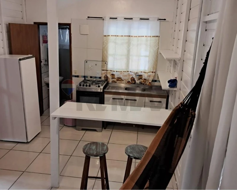 3 Chalés Mobiliados à Venda — Rio Vermelho, Florianópolis — Rio Vermelho