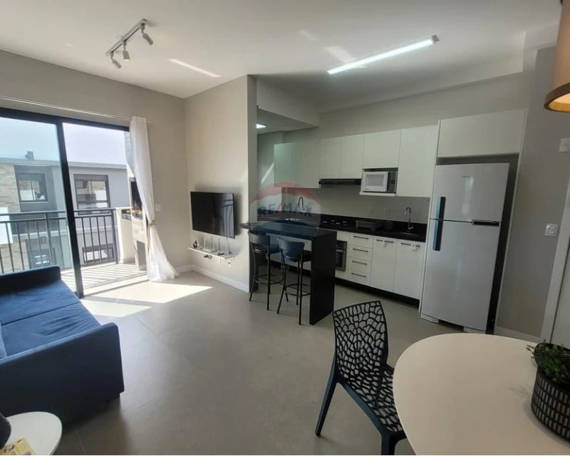 Apartamento 2 Quartos Mobiliado à Venda na Cachoeira do Bom Jesus, Florianópolis — Cachoeira do Bom Jesus