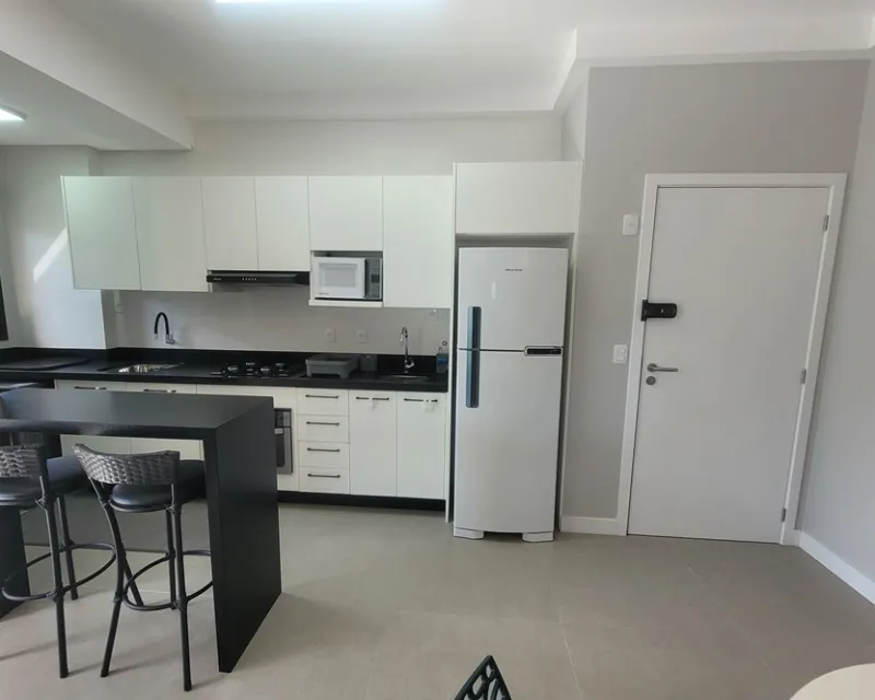 Apartamento 2 Dormitorios Amueblado en Venta, Cachoeira do Bom Jesus, Florianópolis — Cachoeira do Bom Jesus