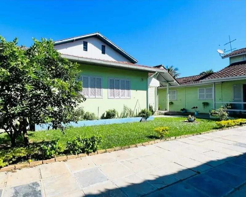 Casa en Venta en Campeche, Florianópolis — Terreno de 450 m² — Campeche