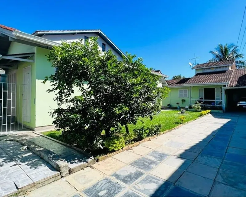 Casa en Venta en Campeche, Florianópolis — Terreno de 450 m² — Campeche