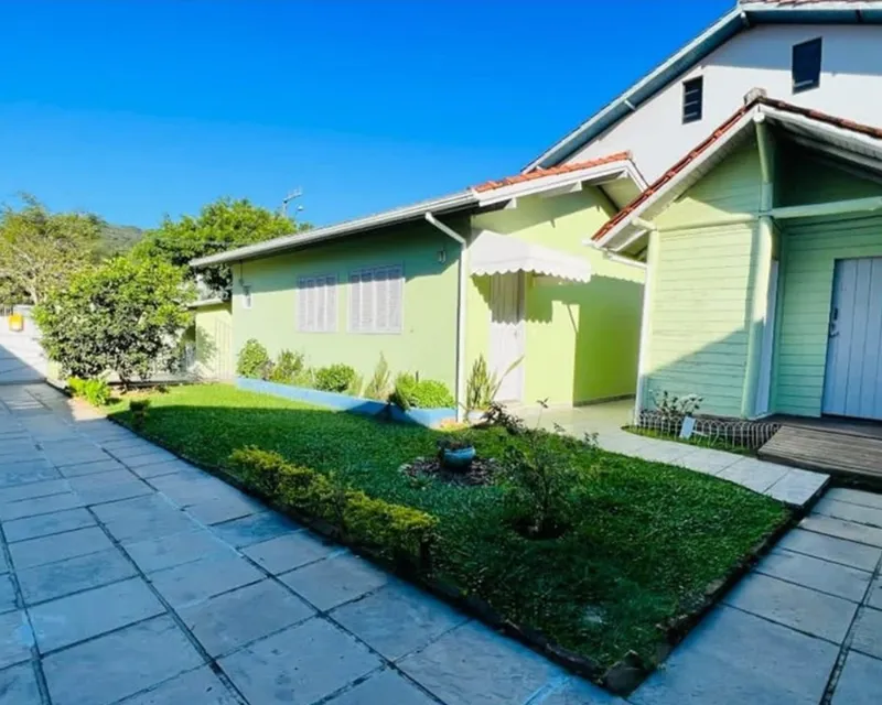 Casa en Venta en Campeche, Florianópolis — Terreno de 450 m² — Campeche