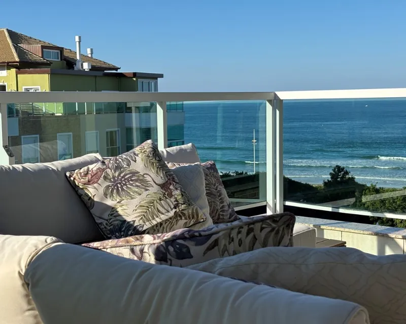 4-Suite Penthouse with Sea View — Praia do Santinho, Florianópolis — Santinho