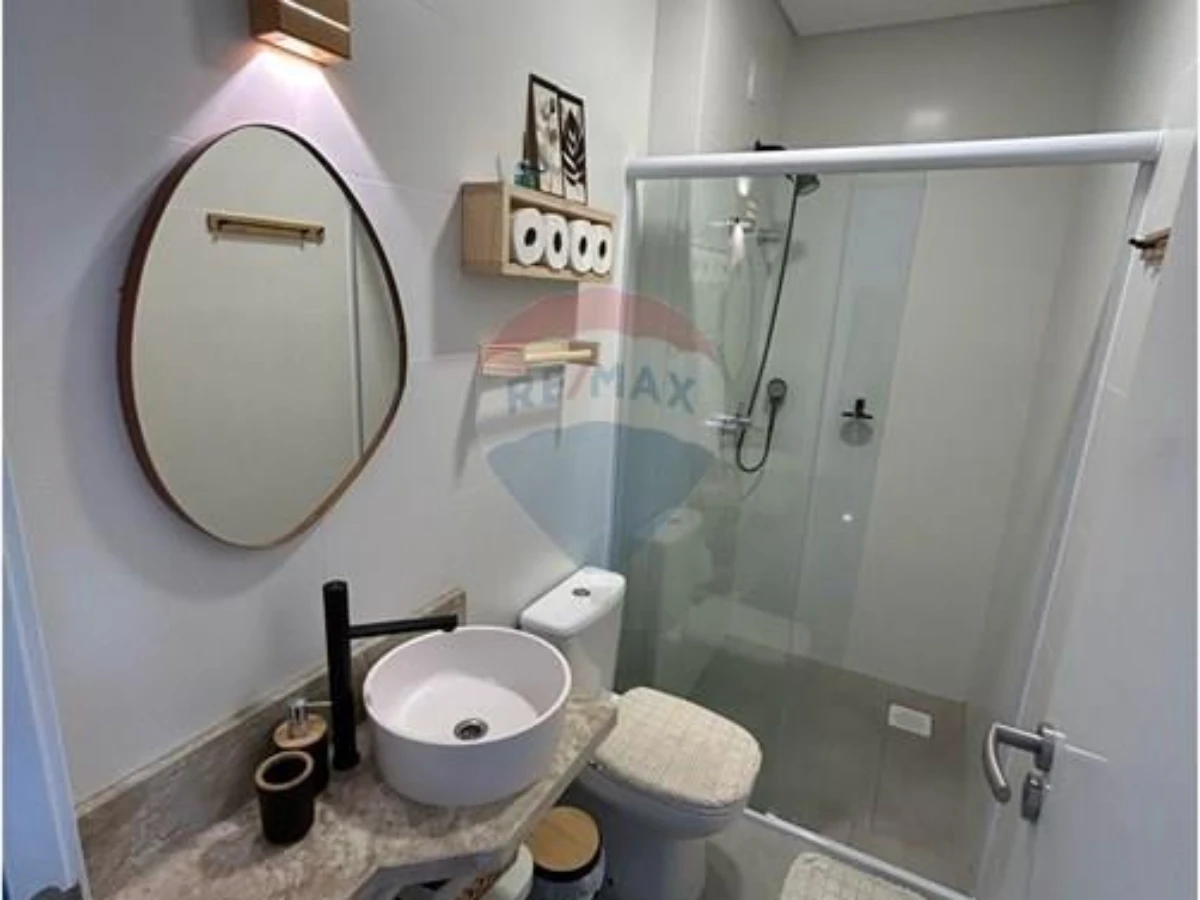 Apartamento Mobiliado 1 Quarto à Venda — Cachoeira do Bom Jesus, Florianópolis