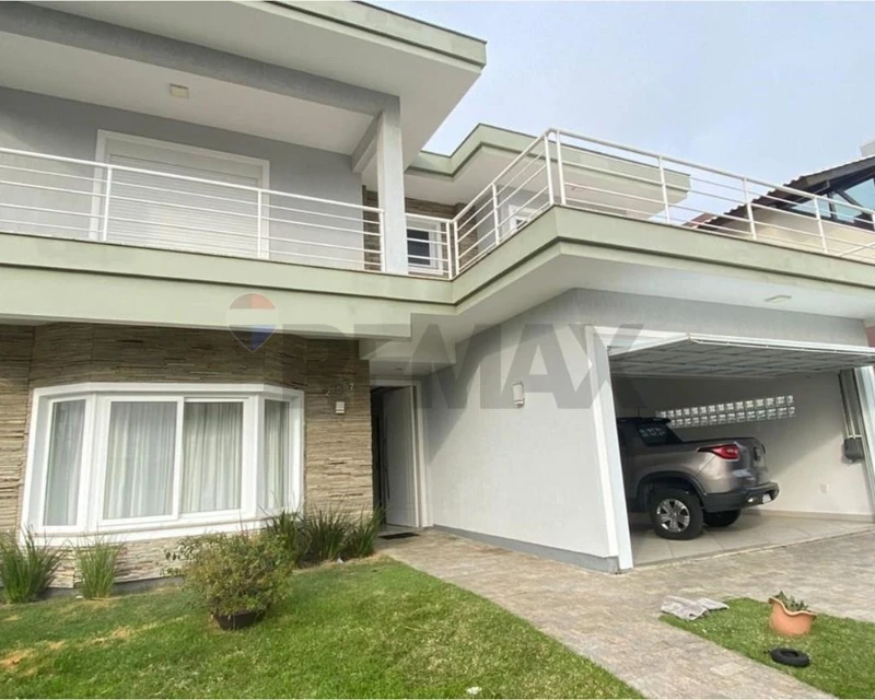 Casa 3 Dormitorios con Piscina en Venta en Ingleses, Florianópolis — Ingleses